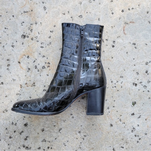 Charles David Black Vintage 90s Patent Leather Embossed Mid-calf Square Toe Heel - Picture 3 of 9